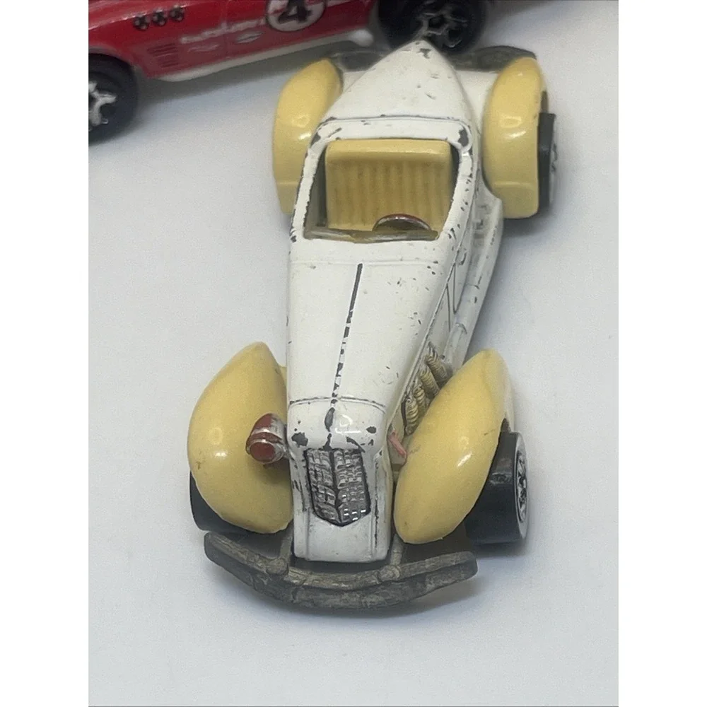 Lot Of 15 Hotwheels 1970 Camaro‎ 1970 Dodge, 1978 Auburn 852